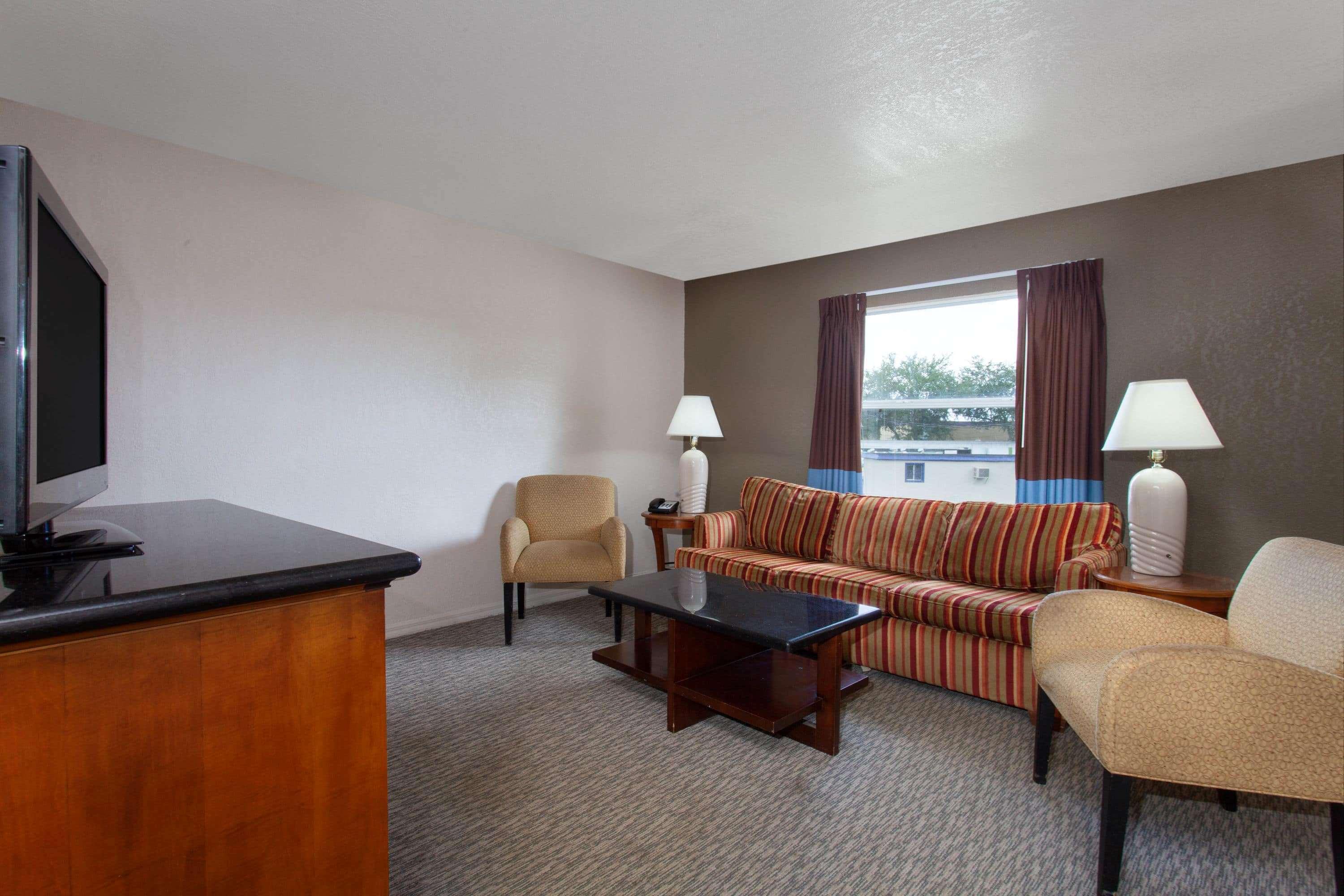 Motel Super 8 By Wyndham Kissimmee Extérieur photo