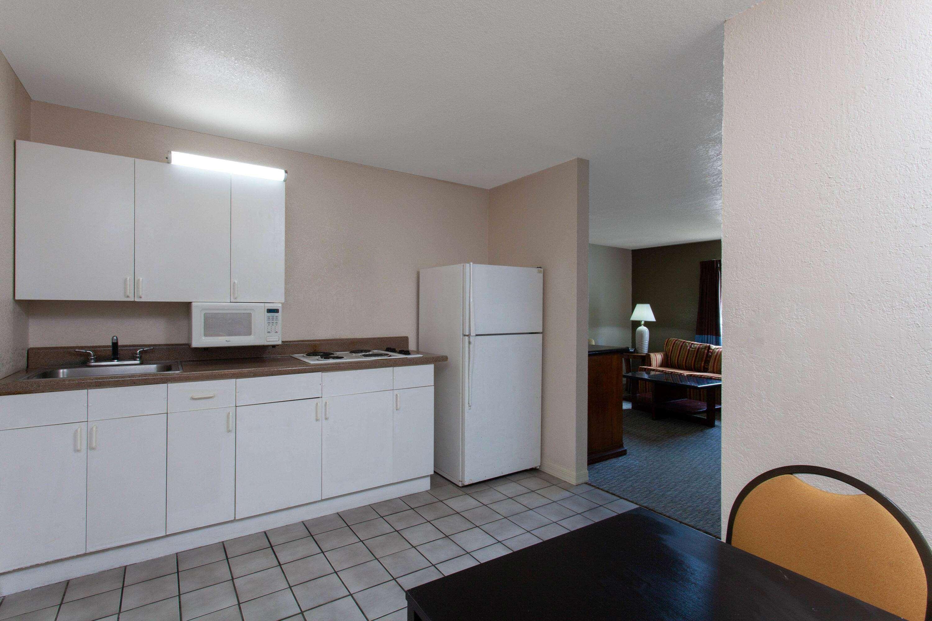 Motel Super 8 By Wyndham Kissimmee Extérieur photo