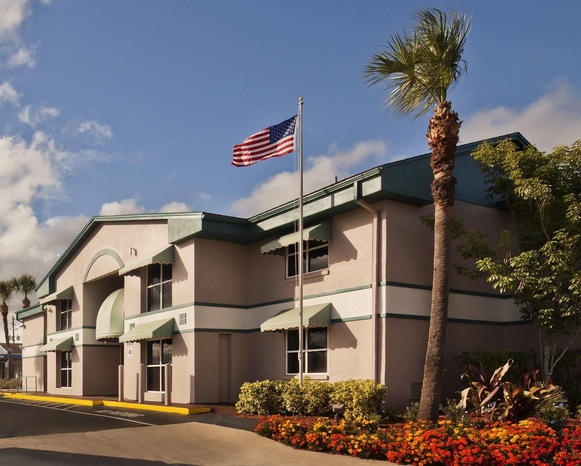 Motel Super 8 By Wyndham Kissimmee Extérieur photo