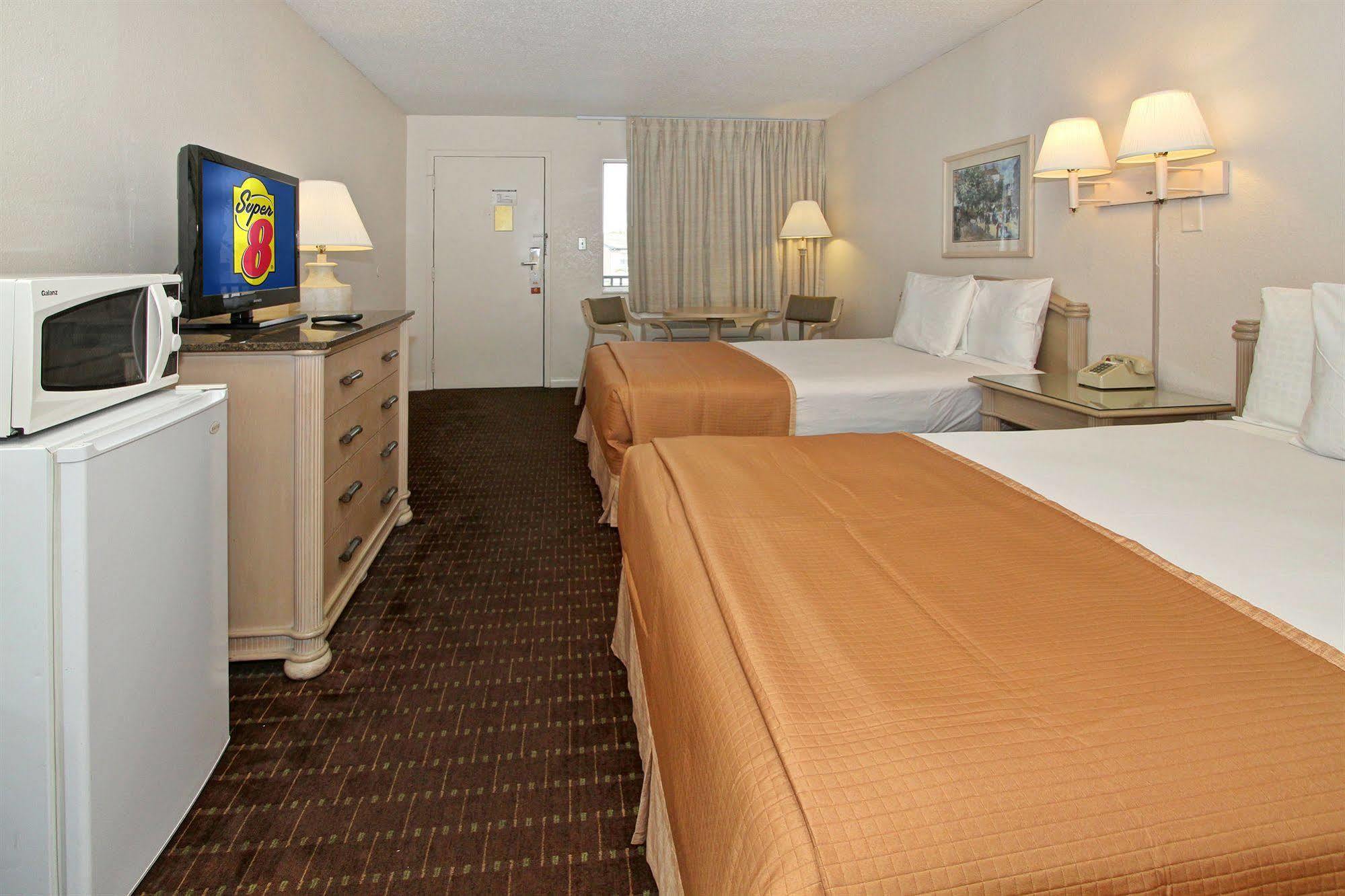 Motel Super 8 By Wyndham Kissimmee Extérieur photo